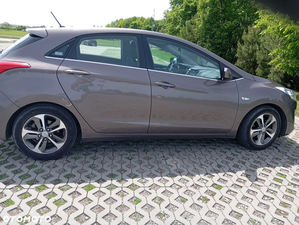 Hyundai i30 1.6 CRDi Classic - 13