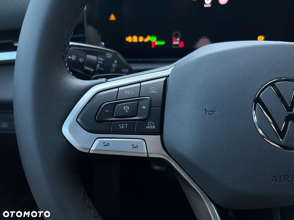 Volkswagen T-Roc - 14