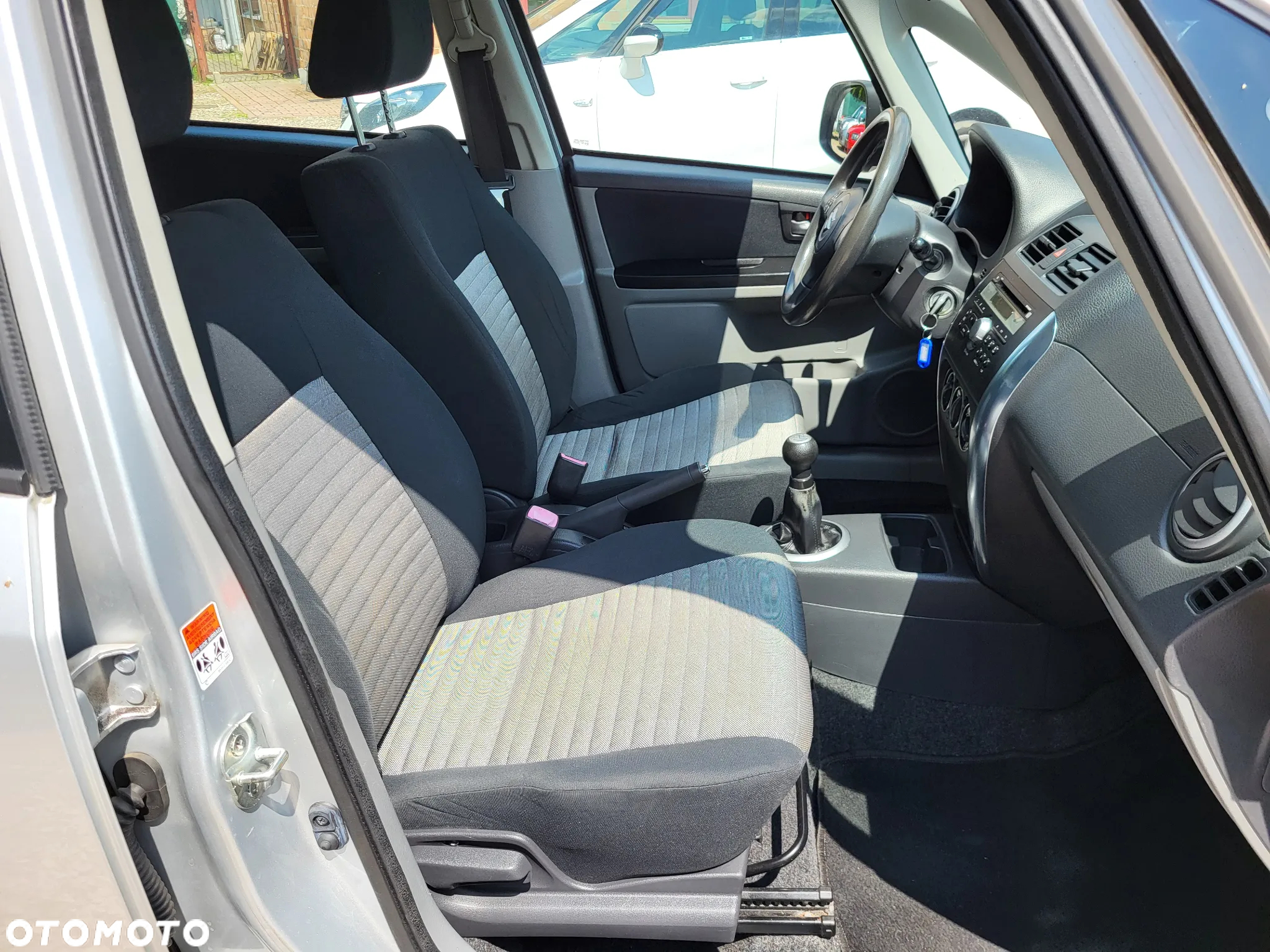 Suzuki SX4 1.6 GS / Premium - 10