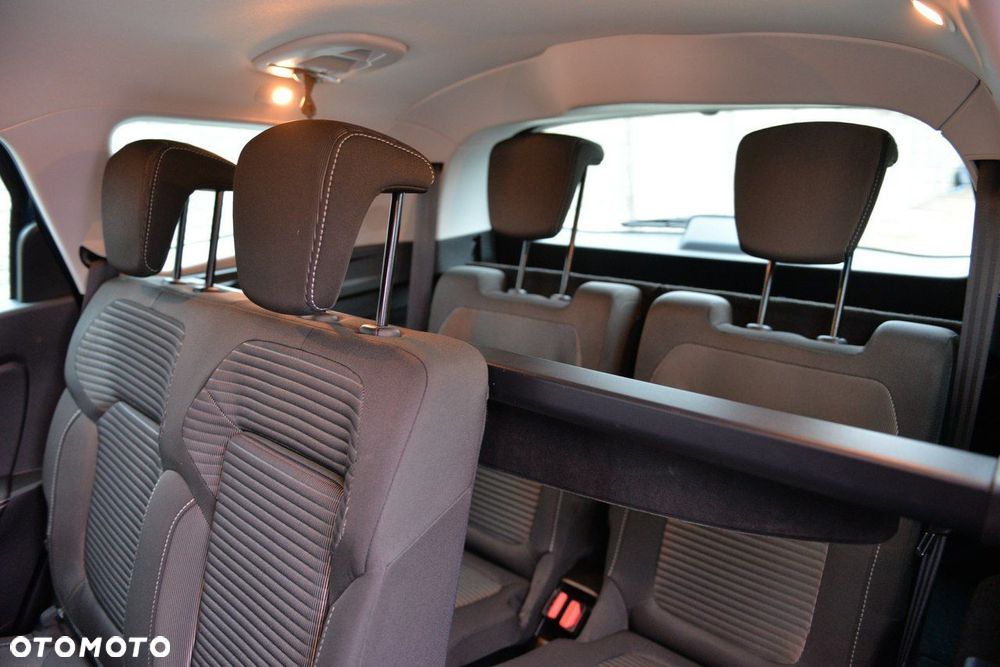 Renault Grand Scenic - 11