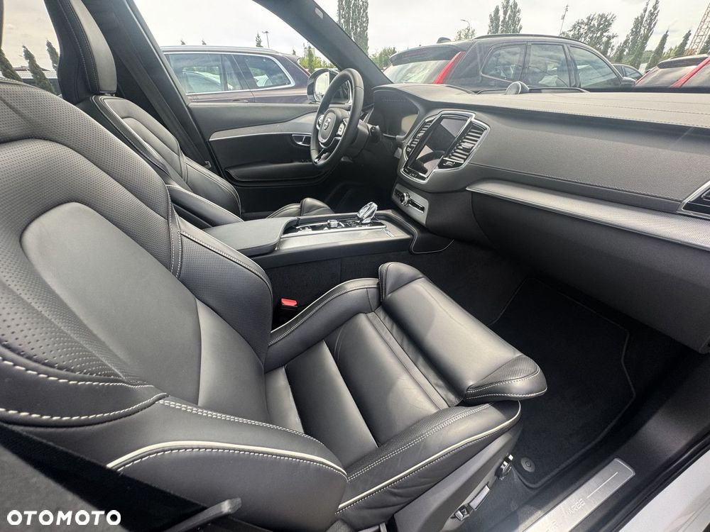 Volvo XC 90 - 24