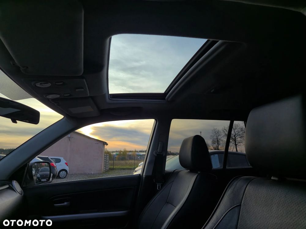 Suzuki Grand Vitara 2.0 De luxe - 32