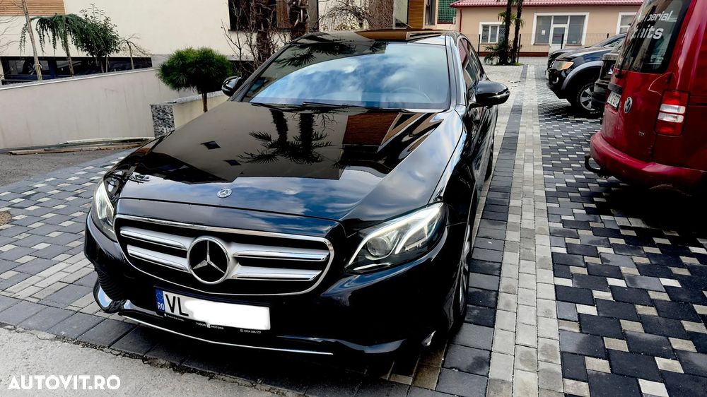 Mercedes-Benz E 220 d 4MATIC 9G-TRONIC Avantgarde - 9