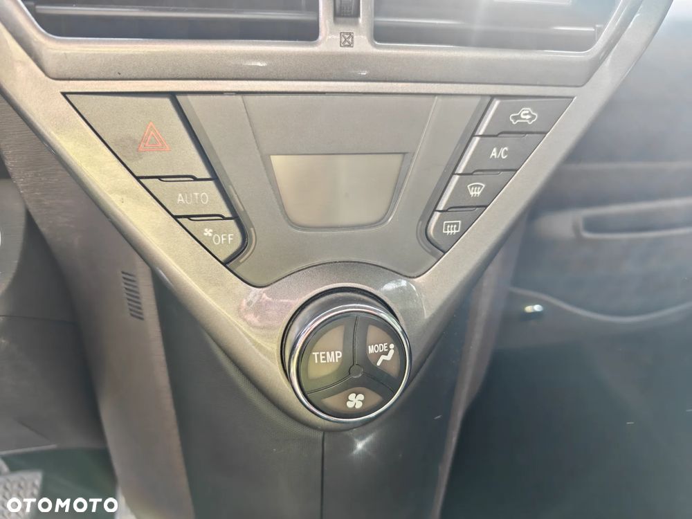 Toyota iQ 1.0 Sol - 15