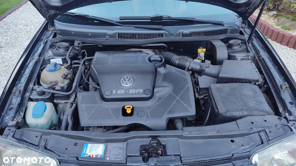 Volkswagen Bora Variant 1.6 - 7