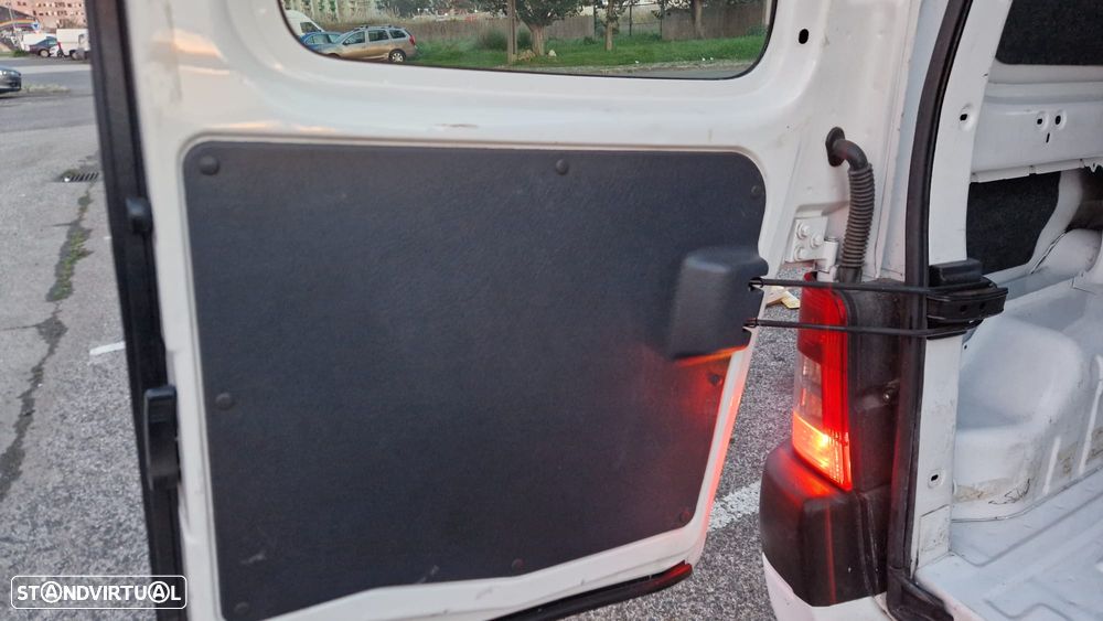 Peugeot Partner - 13