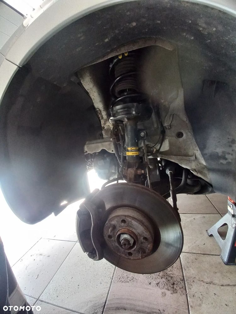 Fiat Linea 1.4 T-Jet 16V Dynamic - 32