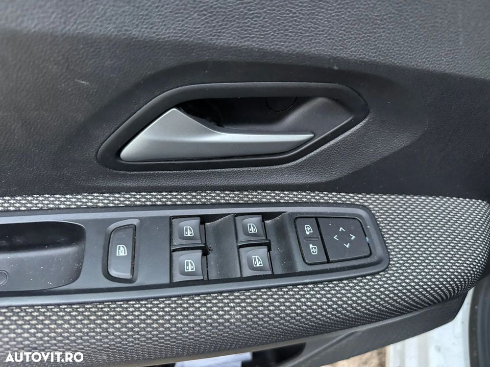 Dacia Logan TCe 90 MT6 Expression - 13