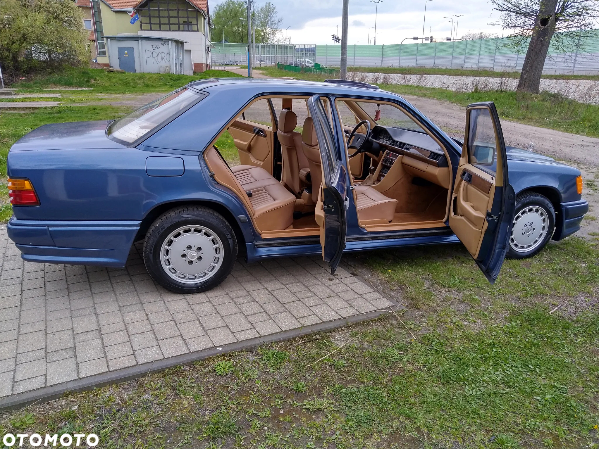 Mercedes-Benz W124 (1984-1993) - 19