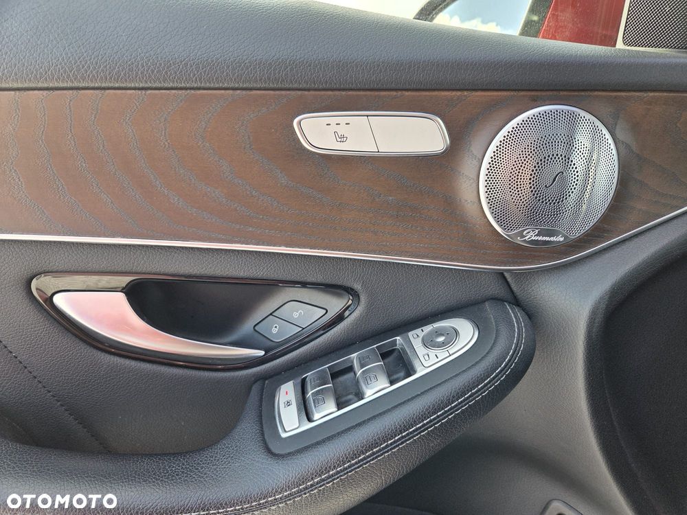 Mercedes-Benz GLC - 25