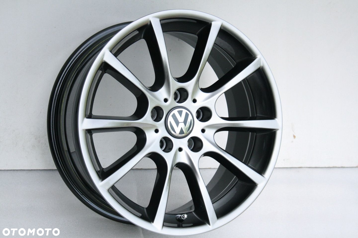 FELGI VW T5 T6 T6.1 TRANSPORTER CRAFTER AMAROK 18 ORYGINALNE - 4