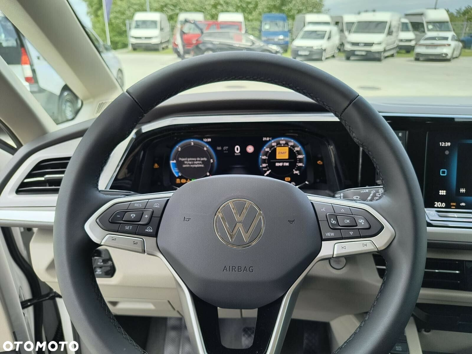 Volkswagen california Ocean silnik: 2,0 l TDI SCR 150 KM / skrzynia biegów: 7-biegowa DSG rozstaw osi: 3124 mm - 16