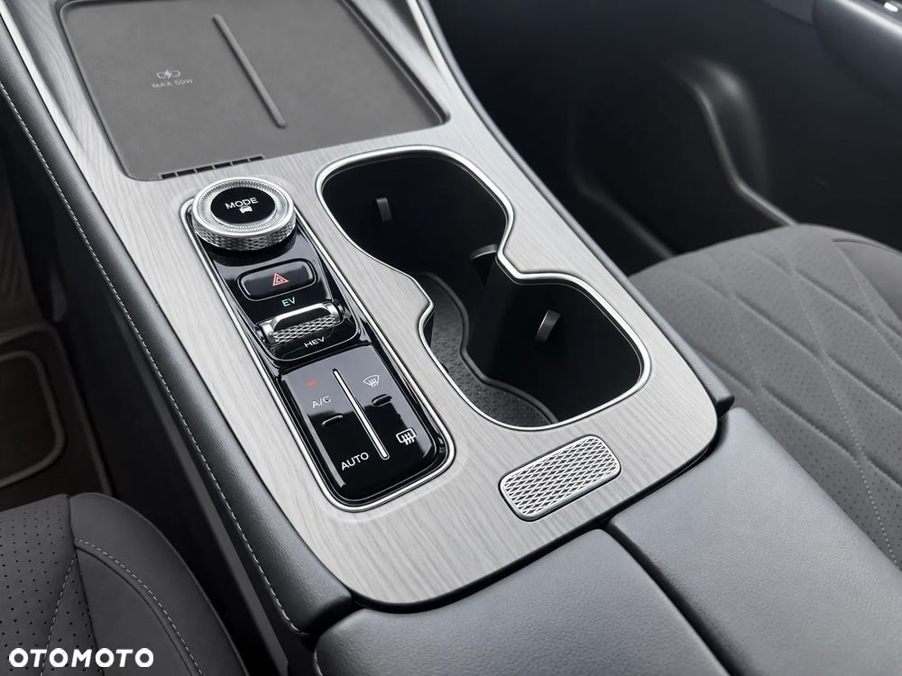 Chery Tiggo 8 1.5 T-GDI Super Hybrid Comfort DCT - 10