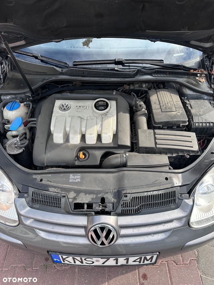 Volkswagen Golf V 1.9 TDI Trendline - 11