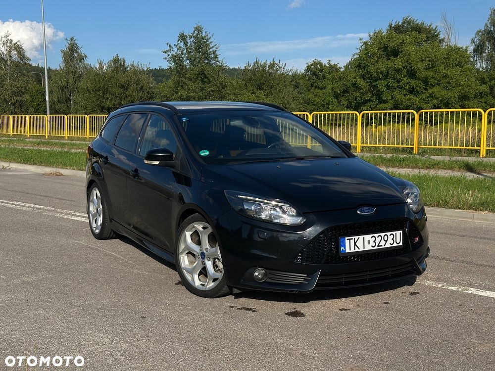 Ford Focus 2.0 EcoBoost ST mit Leder-Sport-Paket - 6
