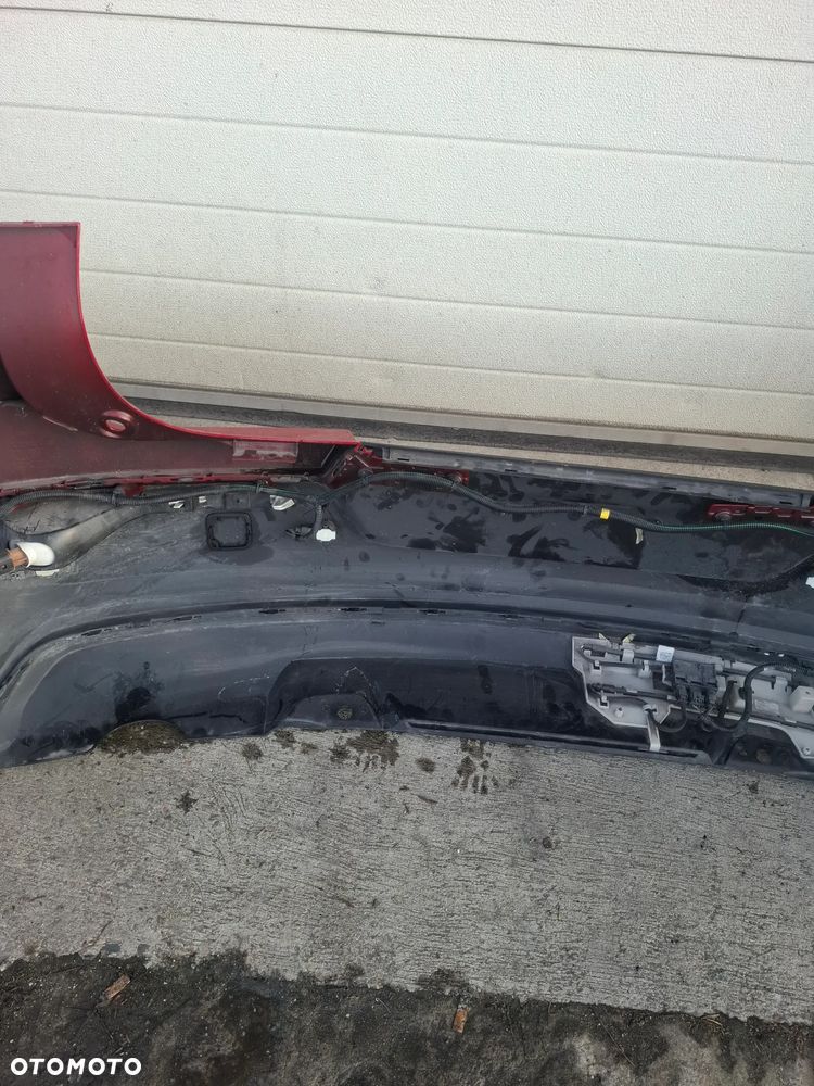 Volvo XC40 zderzak tył 4PDC kod koloru 725 - 11