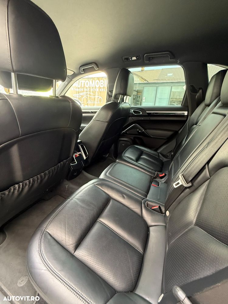 Porsche Cayenne - 7