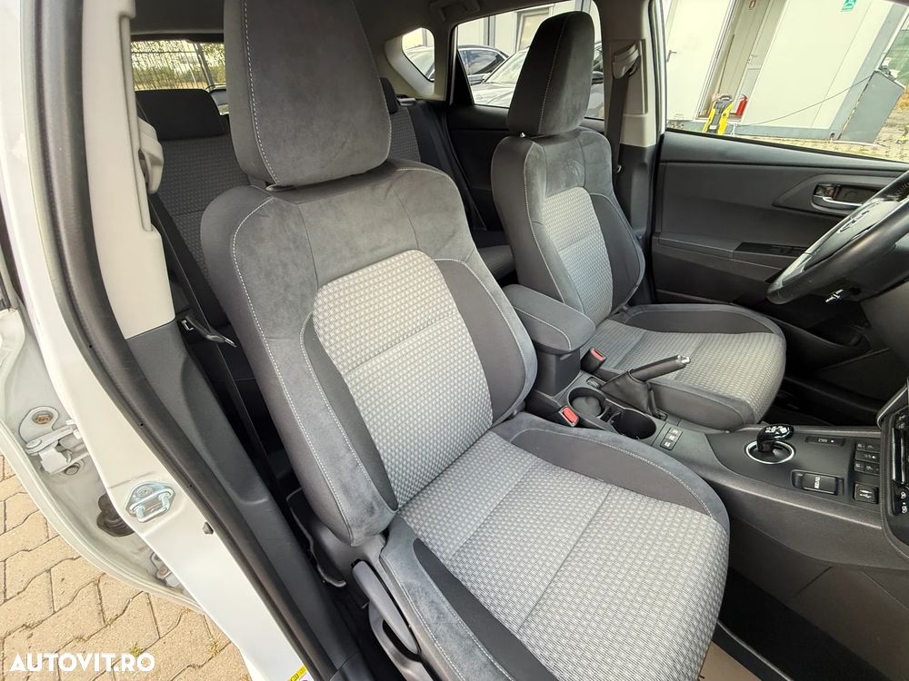 Toyota Auris 1.8 VVT-i Automatik Team Deutschland - 39