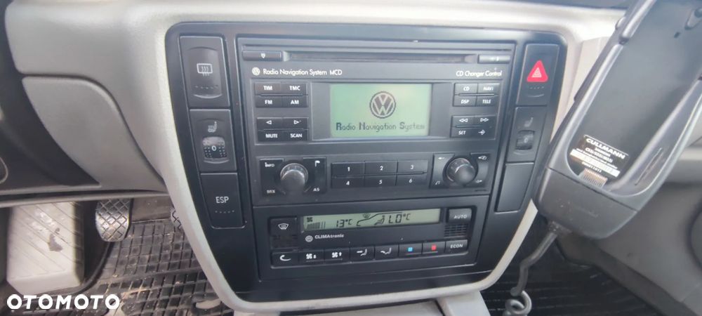 Volkswagen Passat - 12