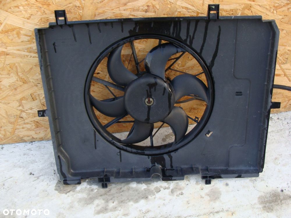 wentylator chłodnicy mercedes e-klasa w210 0130303816 - 2