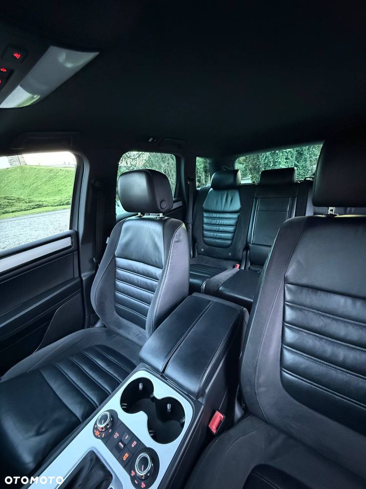 Volkswagen Touareg 3.0 V6 TDI BMT - 21