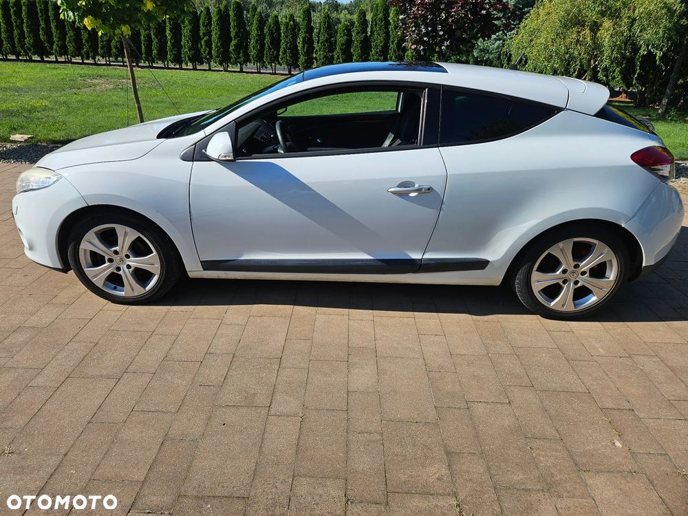 Renault Megane 1.6 16V Dynamique Euro5 - 11