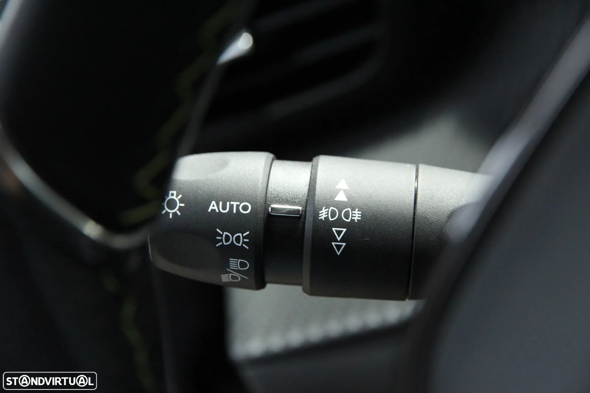 Peugeot 2008 1.2 PureTech GT - 19