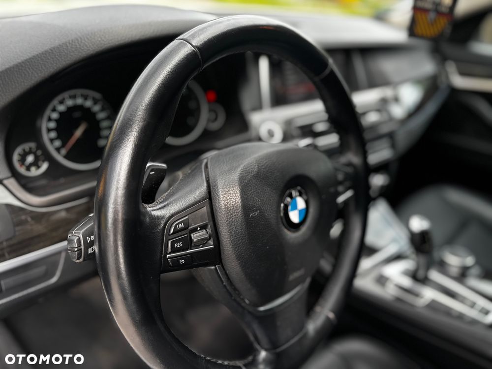 BMW Seria 5 520d xDrive Luxury Line - 15