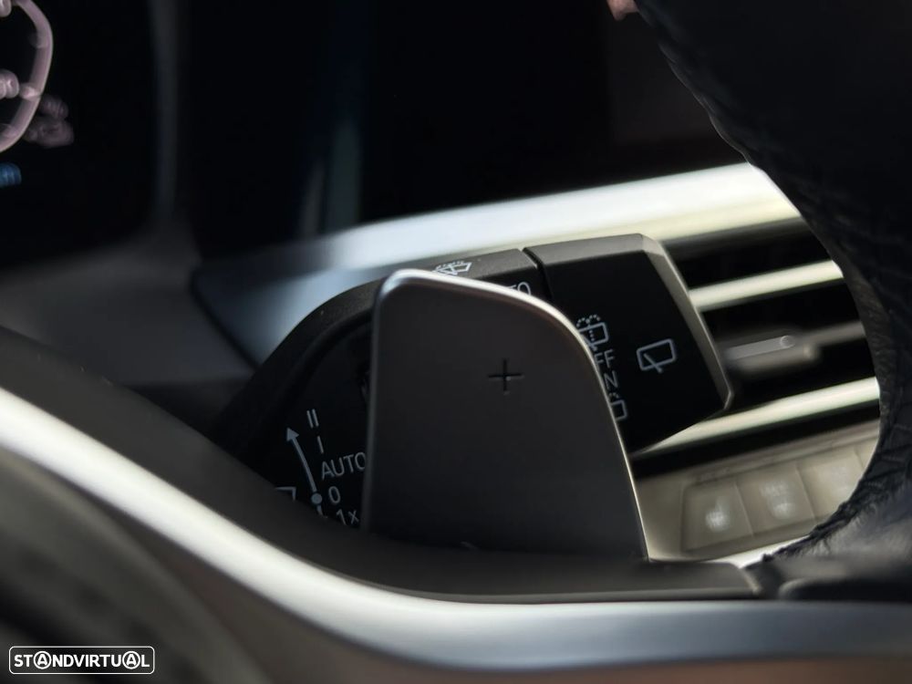 BMW 320 e Aut. M Sport - 23