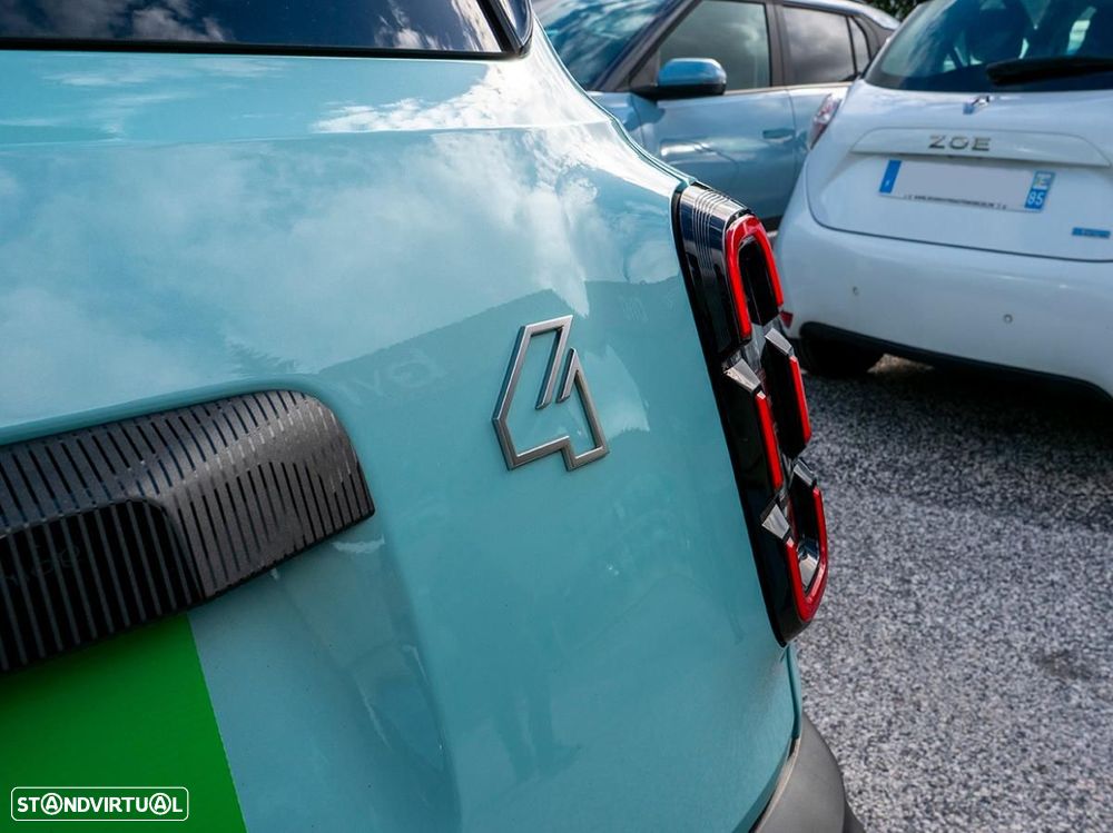 Renault 4 E-Tech 52 kWh Iconic Autonomia Conforto - 20