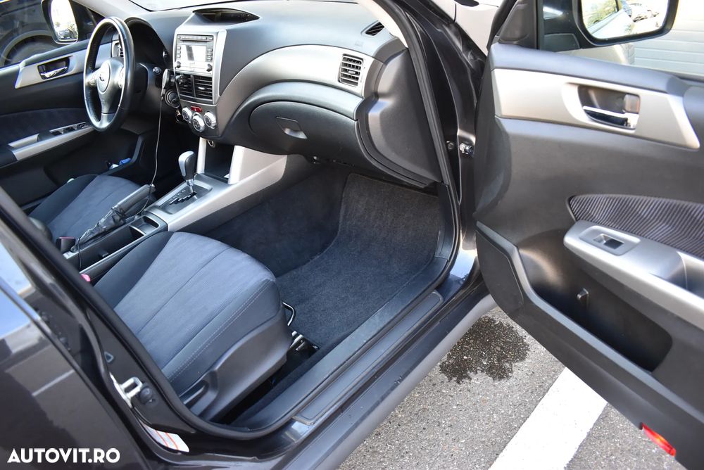 Subaru Forester 2.0X 4Q Aut - 19