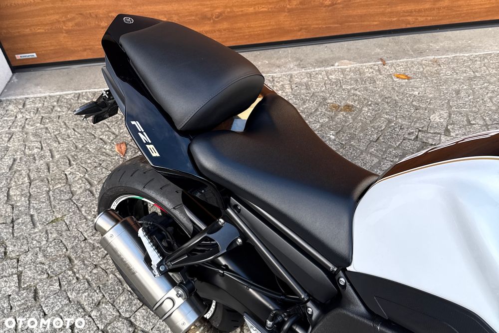 Yamaha FZ8 - 12