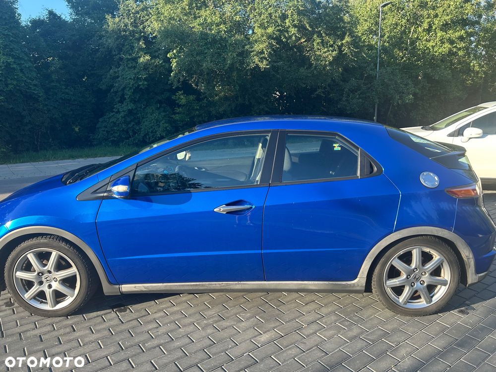 Honda Civic 1.8 Comfort - 3