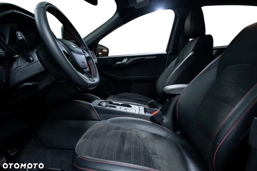 Ford Kuga 2.5 Duratec PHEV ST-LINE - 15