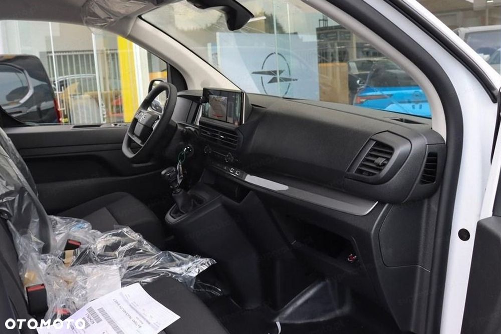 Opel Vivaro XL L2H1 2.2 150KM - 8