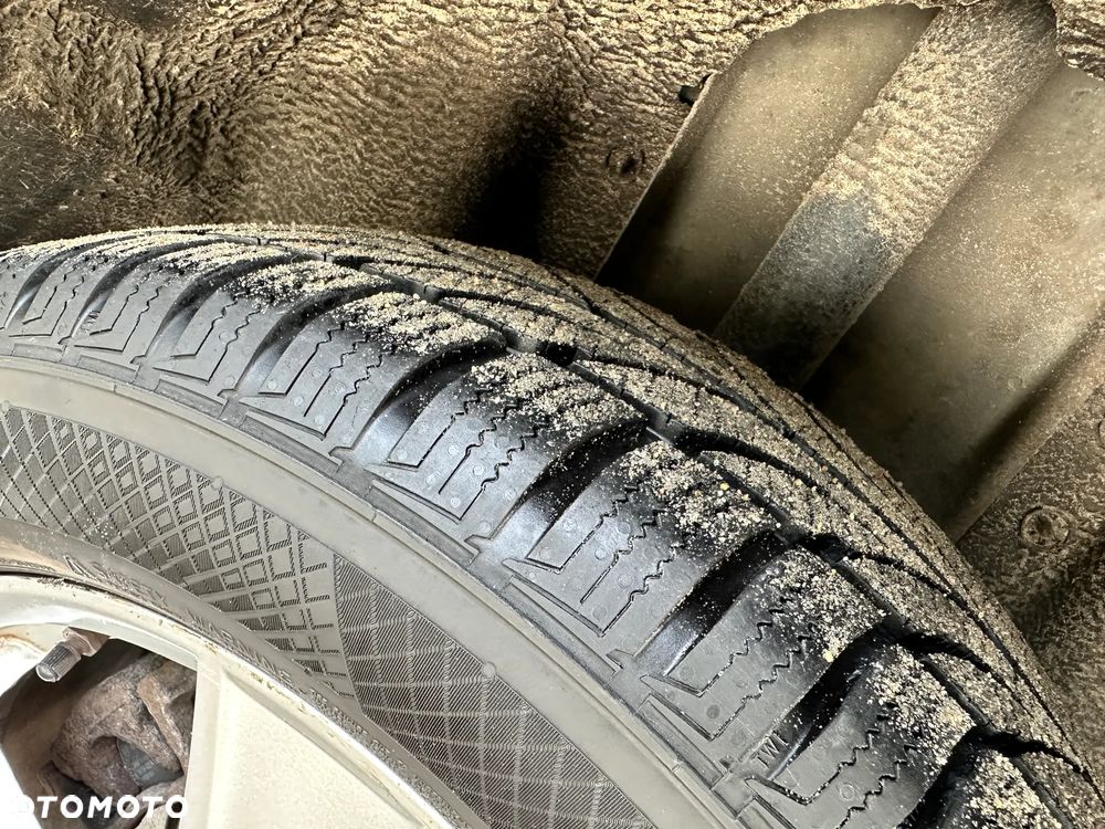 Ford Kuga 2.0 TDCi 2x4 Trend - 28