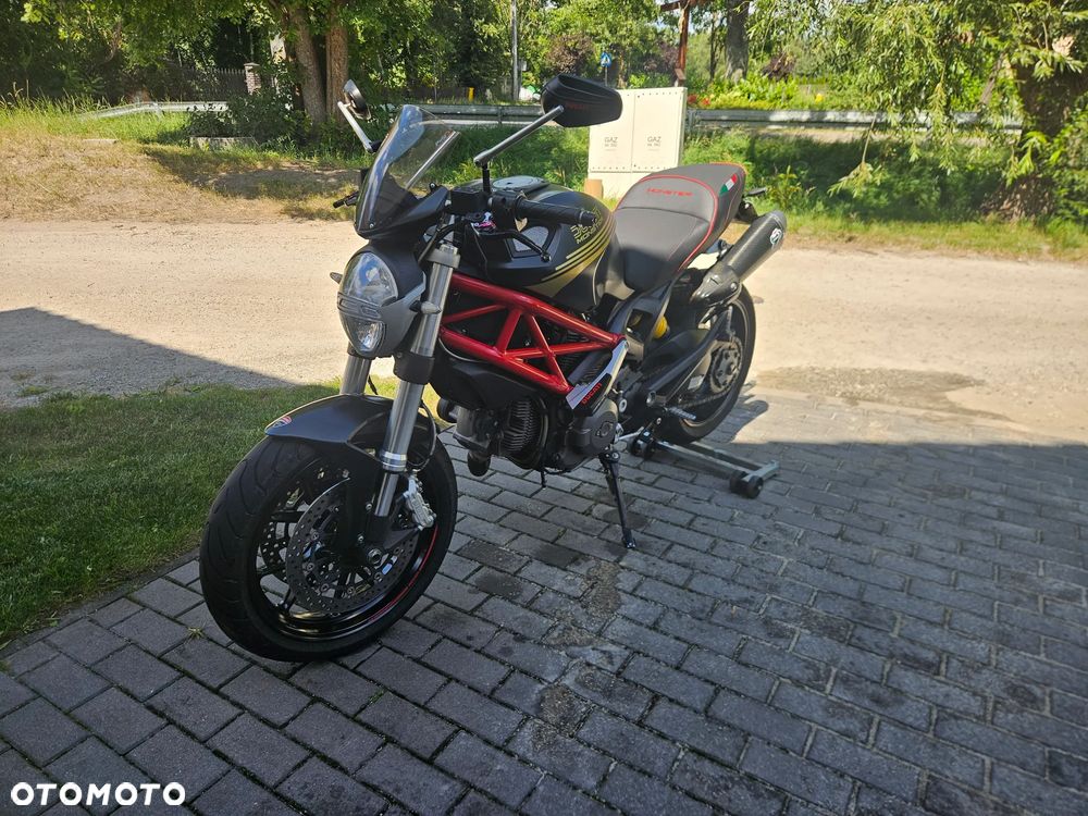 Ducati Monster - 15