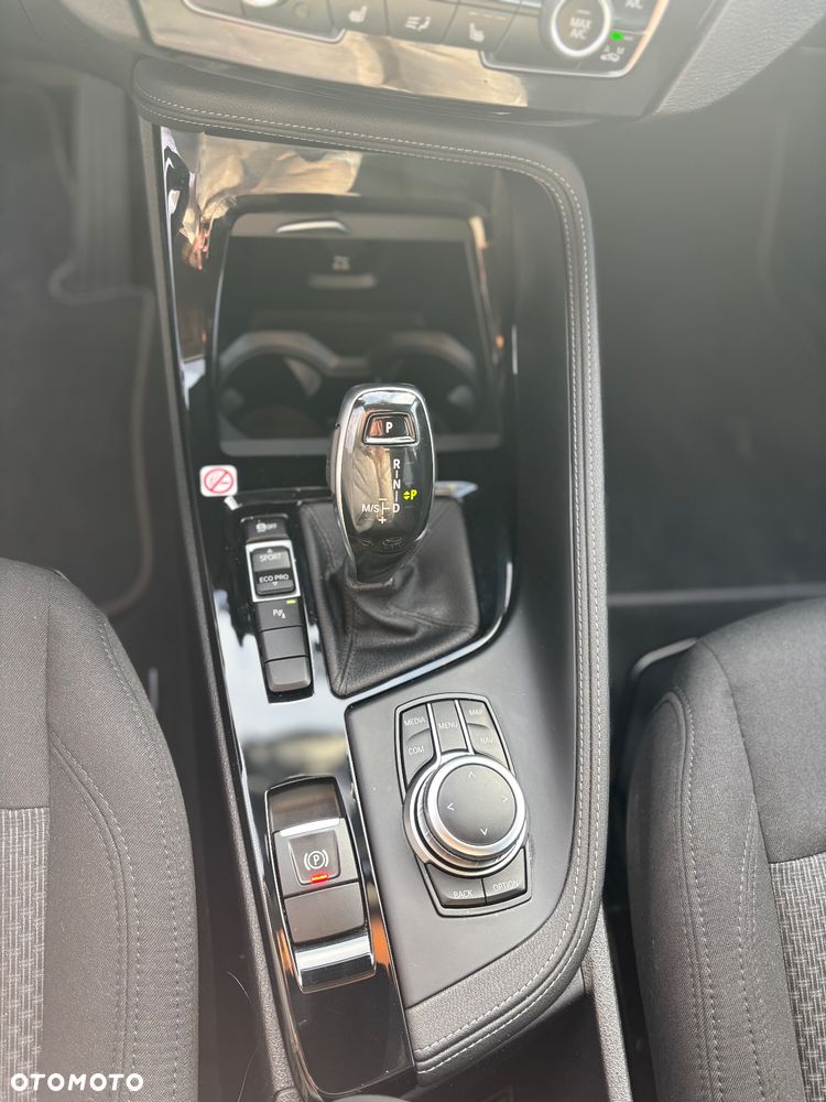 BMW X2 sDrive18i Business Edition - 12