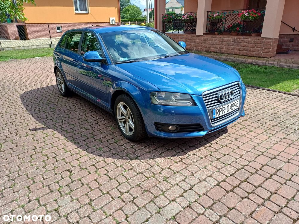 Audi A3 Sportback 2.0 TDI DPF Ambition - 1