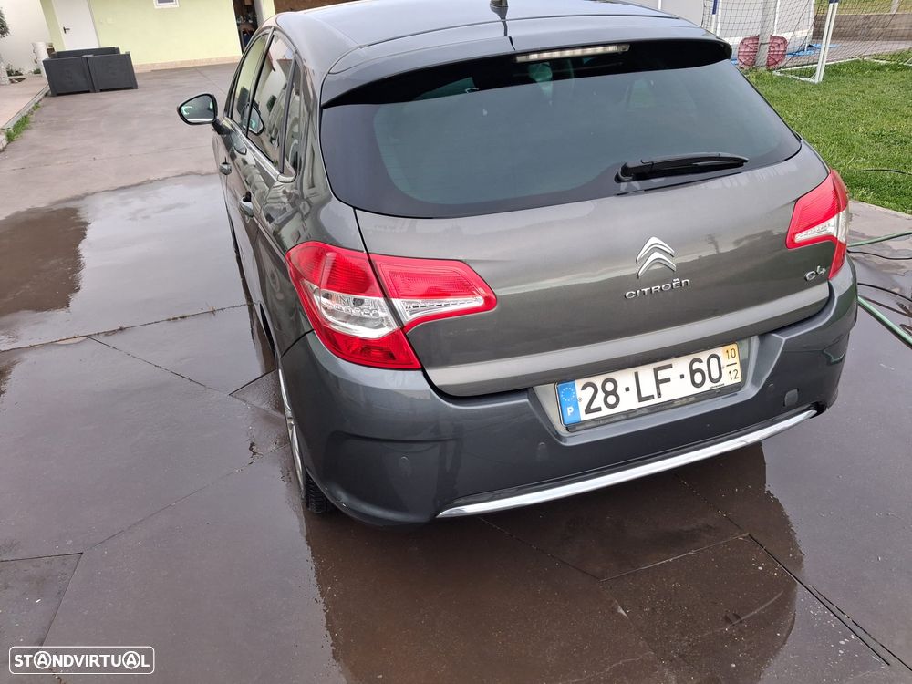 Citroën C4 1.6 HDi Attraction - 2