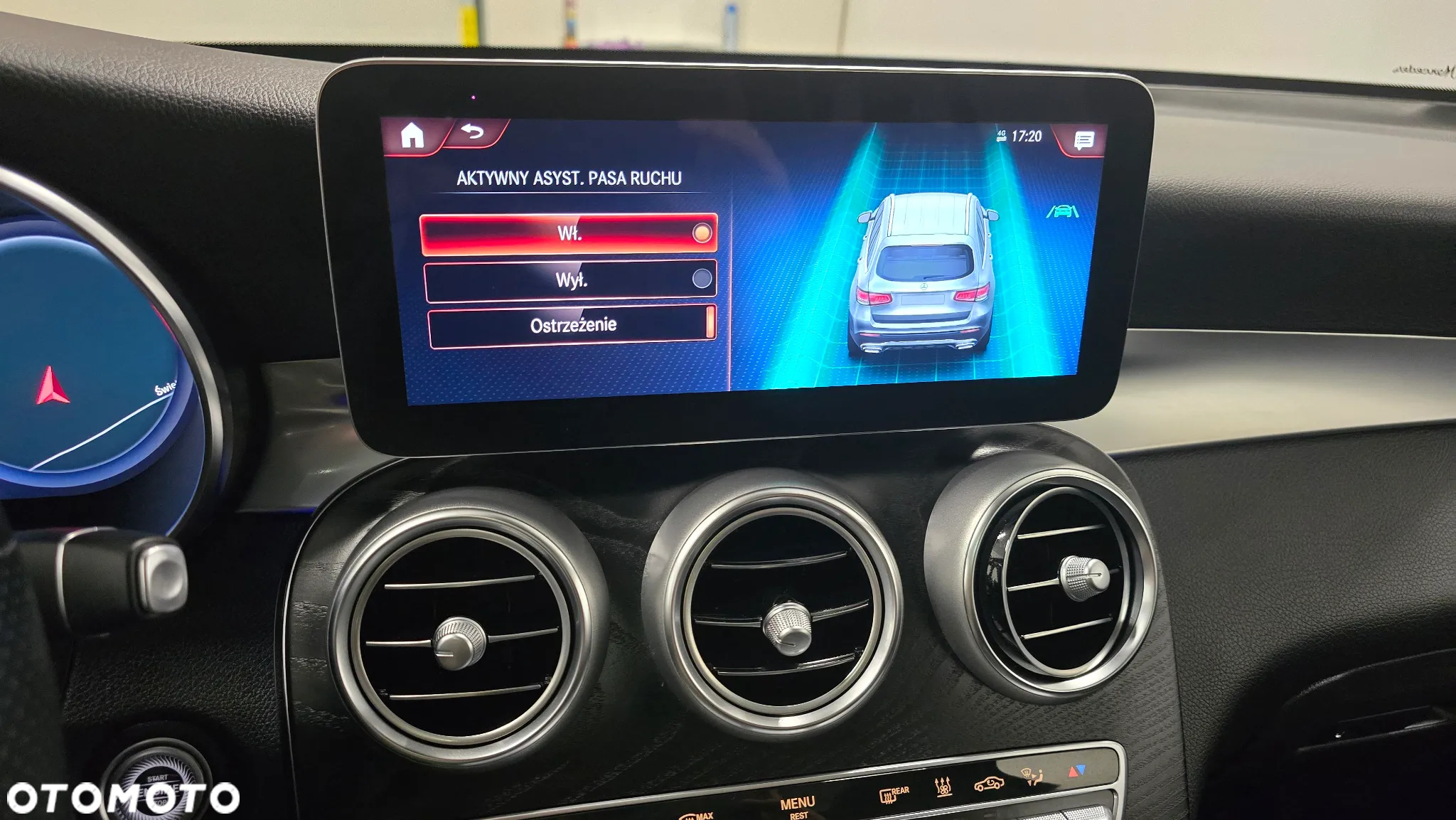 Mercedes-Benz GLC 300 de 4Matic 9G-TRONIC AMG Line - 29