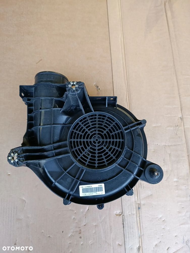 RENAULT ZOE DMUCHAWA WENTYLATOR 1174557X 290935816R - 2