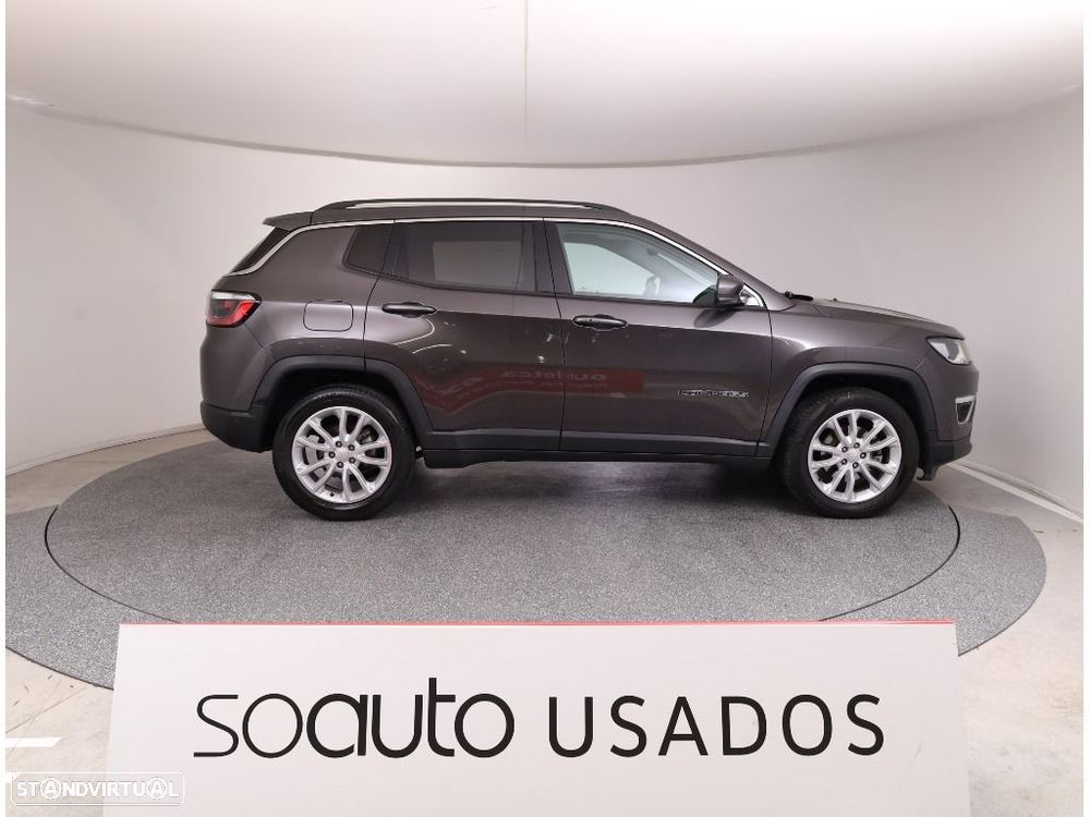 Jeep Compass 1.3 T Limited - 17