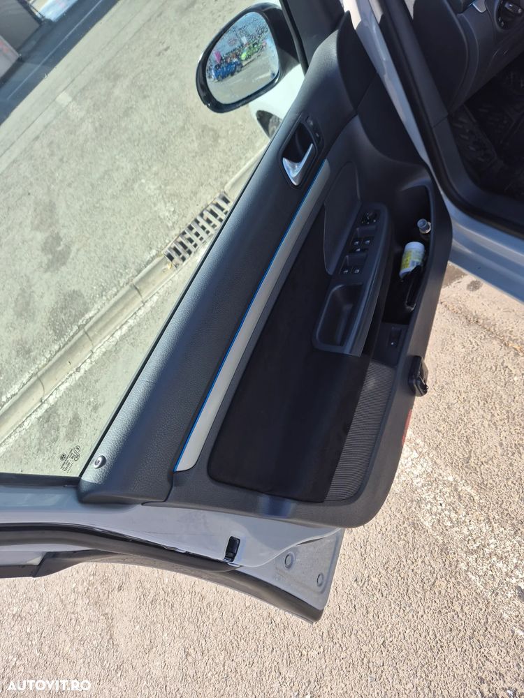 Volkswagen Golf 1.9 TDI Individual - 7