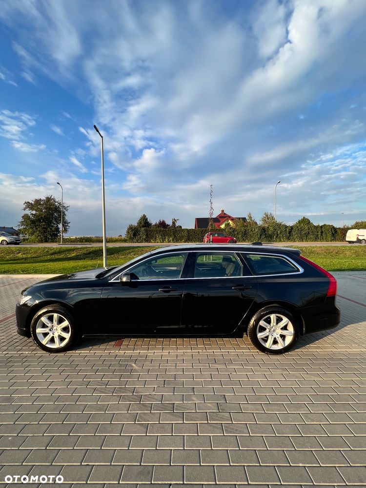 Volvo V90 D3 Momentum - 4