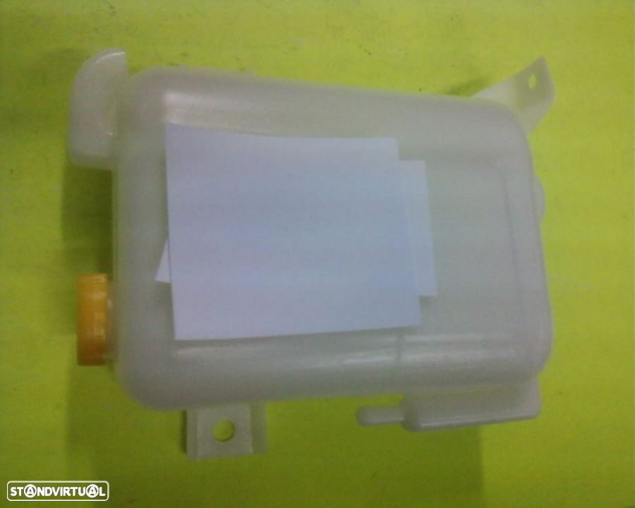 depósito água nissan pickup D21 (novo) - 2