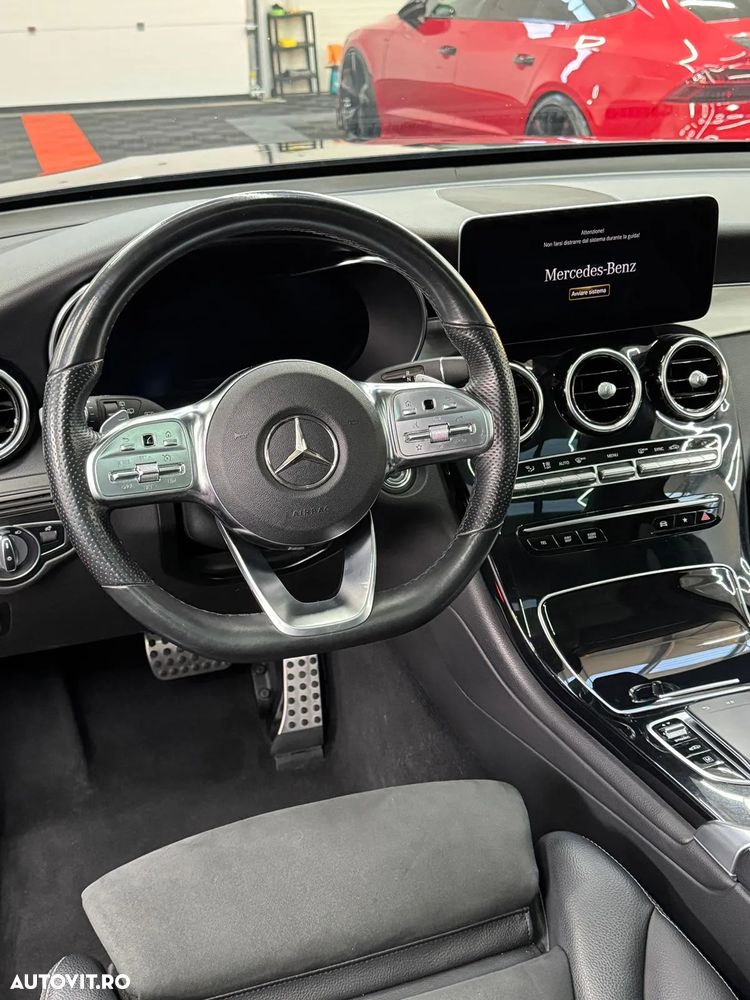 Mercedes-Benz GLC 220 d 4Matic 9G-TRONIC AMG Line - 12