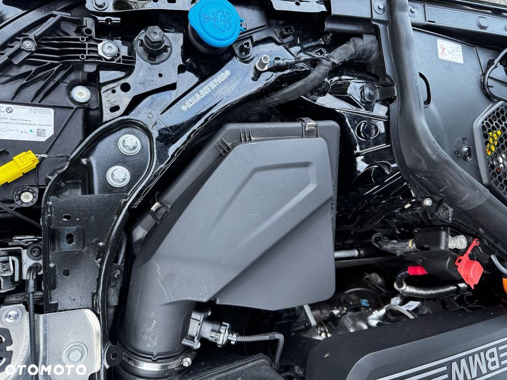 BMW Seria 3 330e PHEV sport - 15