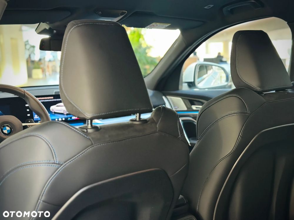 BMW X2 - 25