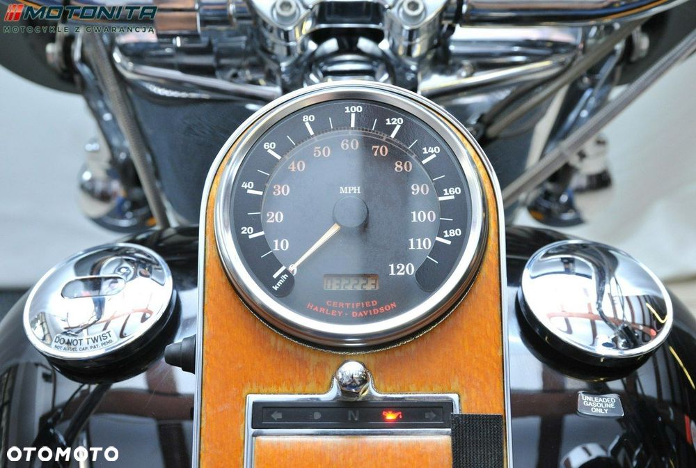 Harley-Davidson Softail Heritage Classic - 14